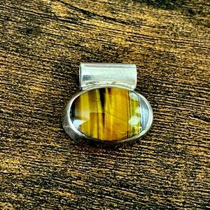 Beautiful Tigers Eye Pendant set in .925 Sterling Silver Mexico